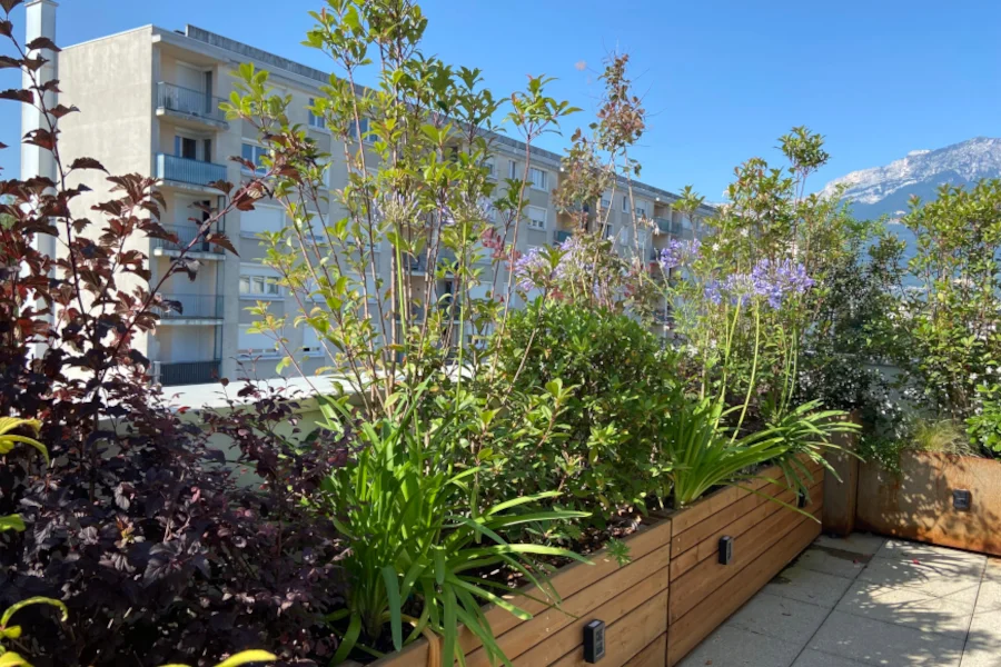 Aménager une terrasse en longueur - APRES